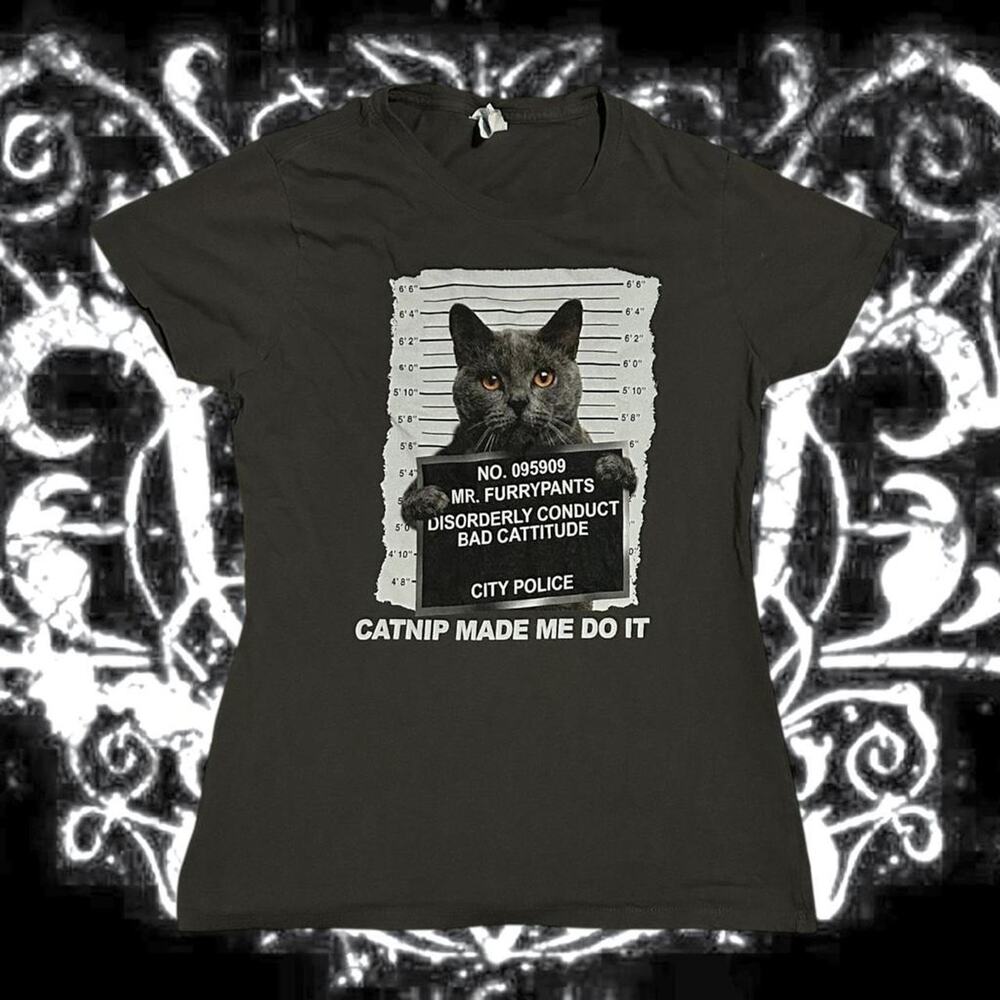 rebellious gangsta cat mugshot graphic charcoal grey tee